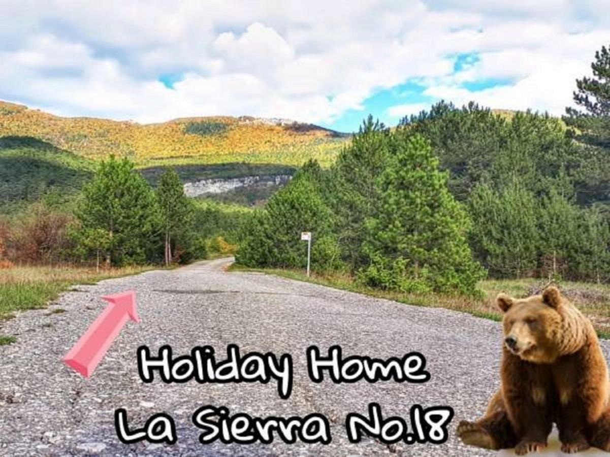 Holiday Home La Sierra Korenica Exterior photo