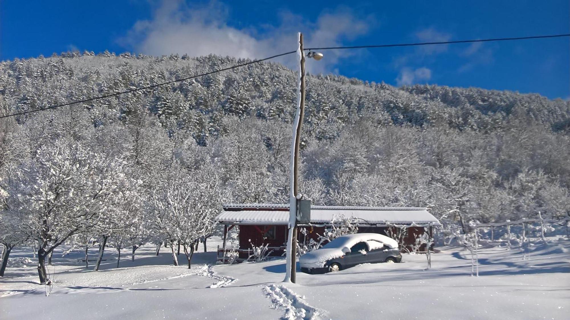 Holiday Home La Sierra Korenica Exterior photo